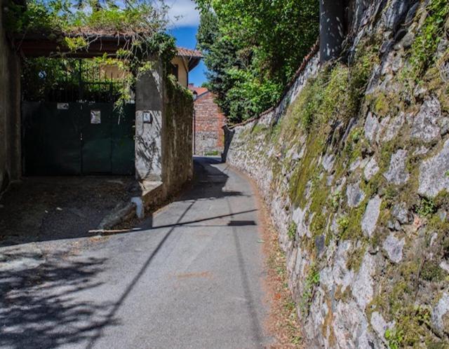 Apartamento Il Monastero Castelletto sopra Ticino Exterior foto